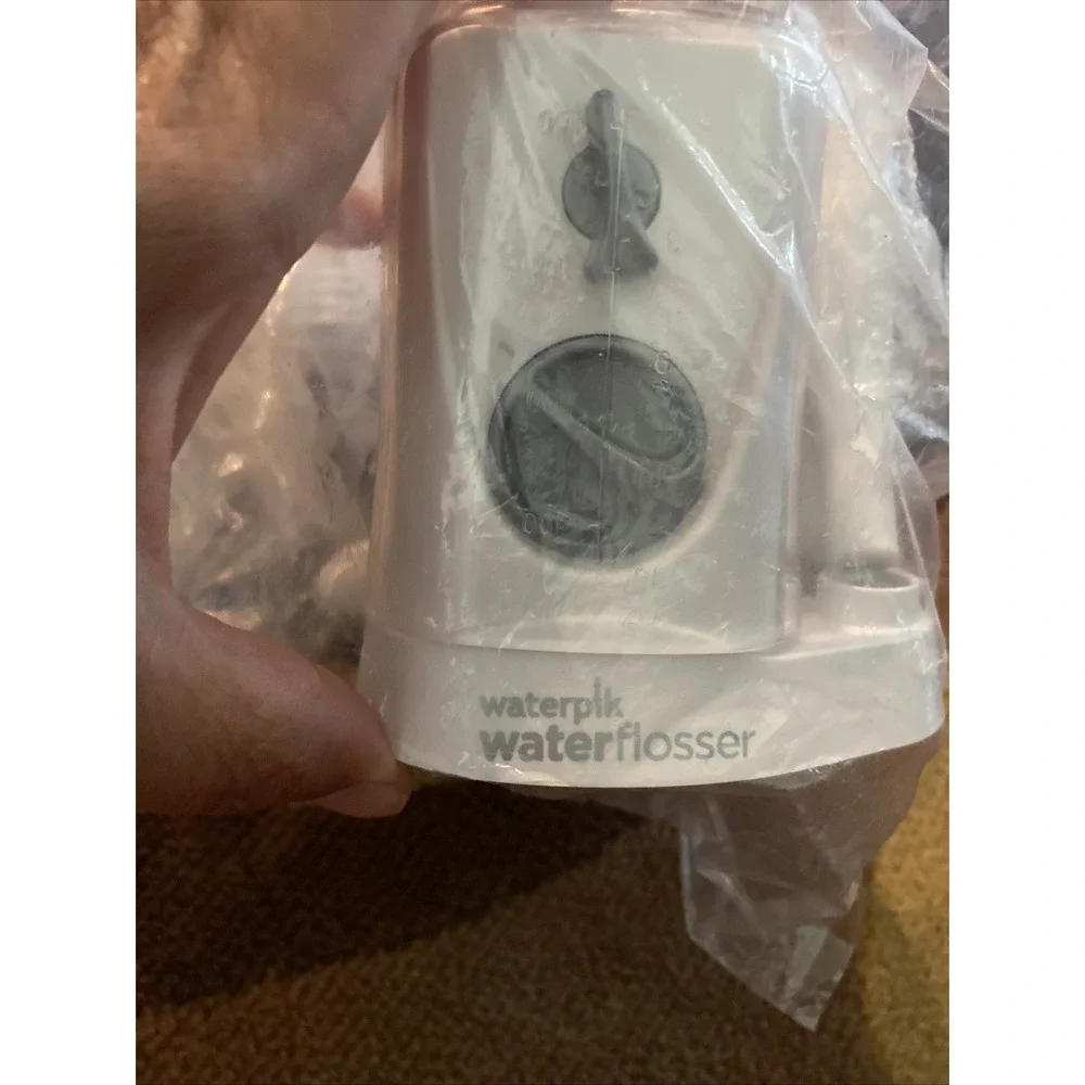 Waterpik Water Flosser White Countertop WP-310W New No Box Sealed